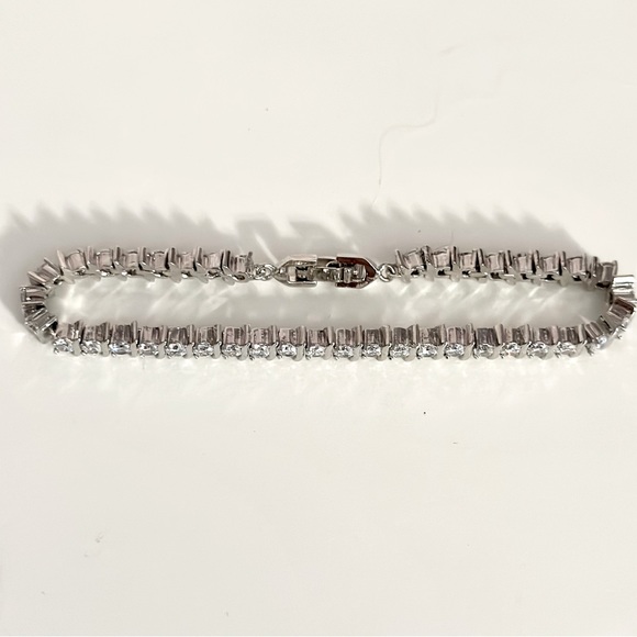 Million Dollar Bracelet 💎 - Picture 3 of 4